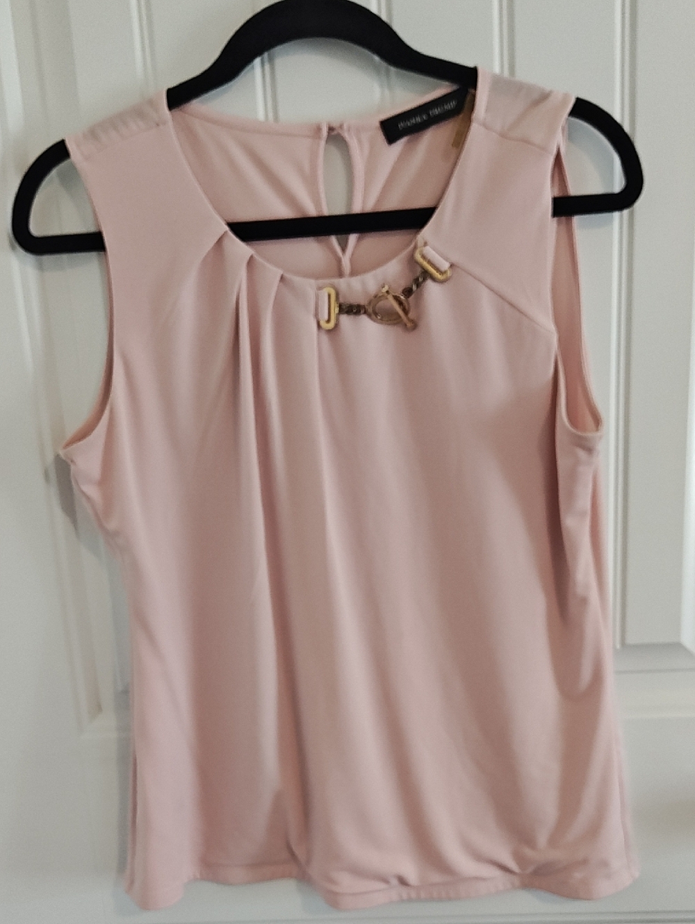 Ivanka Trump Pale Pink Sleeveless Top Tank Top with Chain Accent Medium Career